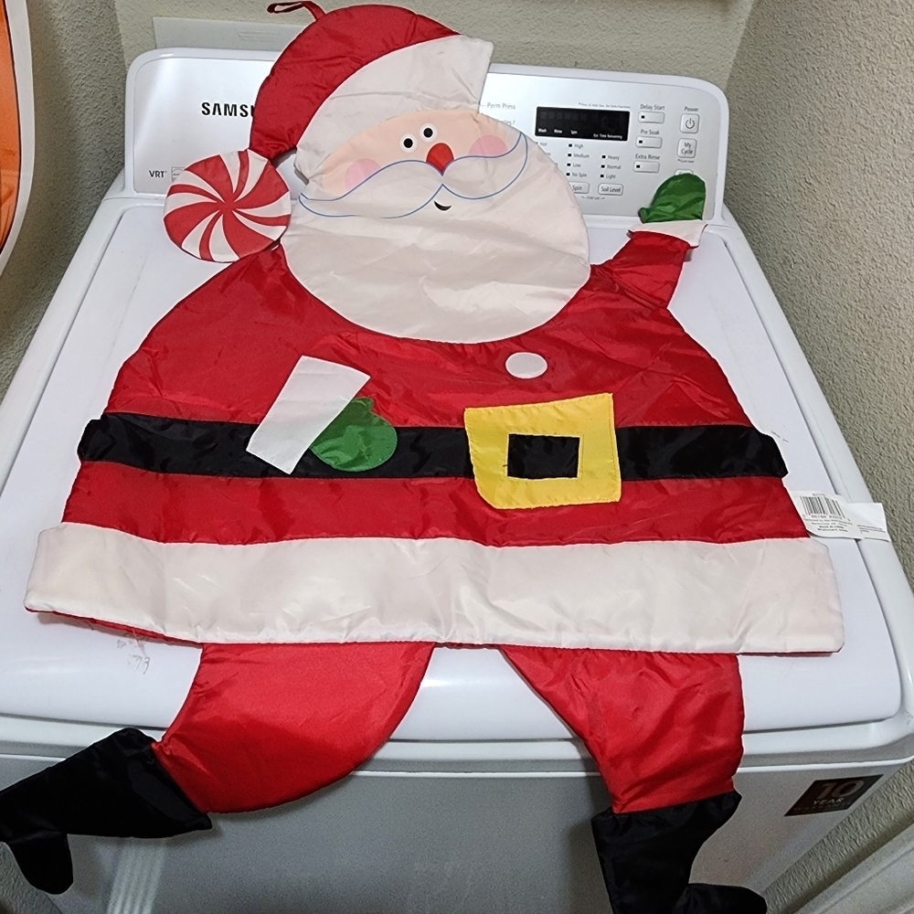 Santa Nylon Christmas Wall Decor 36x30" Gemmy Decoration